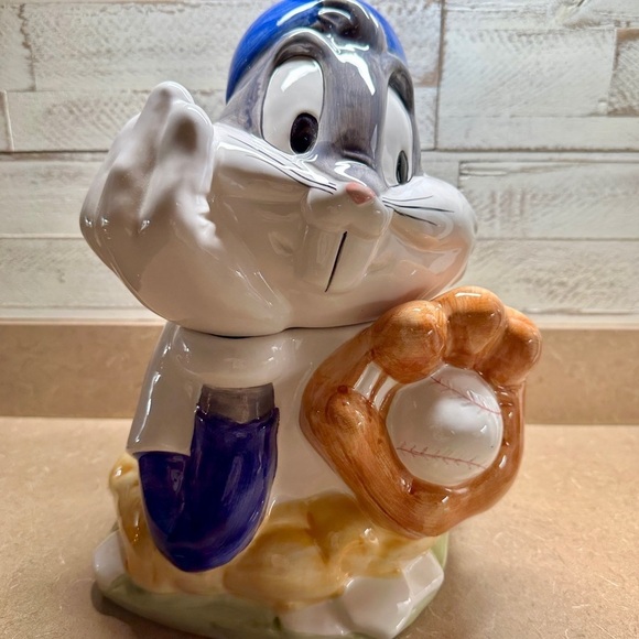 VINTAGE, 1993, WARNER BROTHERS, LOONEY TUNES, BUGS BUNNY, BASEBALL, COOKIE JAR. - Picture 2 of 15